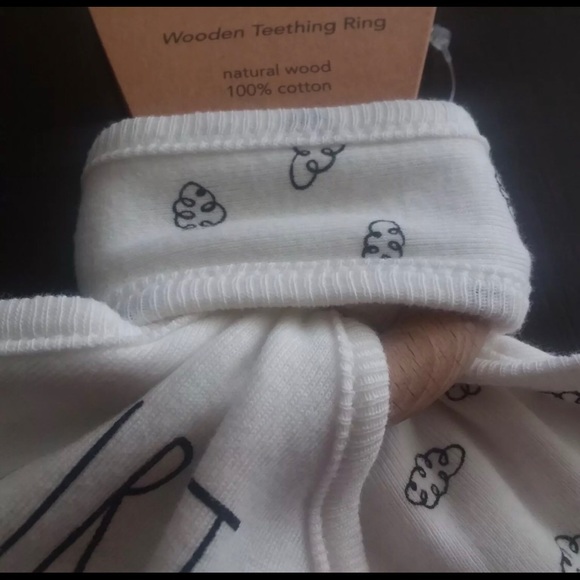 👶🏼 🦷 🧸 Rae Dunn Baby Teething Ring - Picture 3 of 8